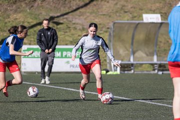 Bild 166 - wBJ Eimsbuettler TV - VfL Wolfsburg : Ergebnis: 1:3